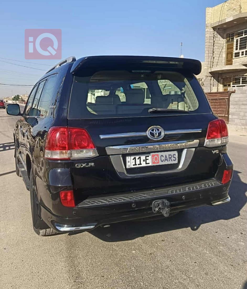 تويوتا لاندكروزر